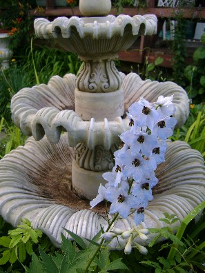 bluedelphfountain.jpg